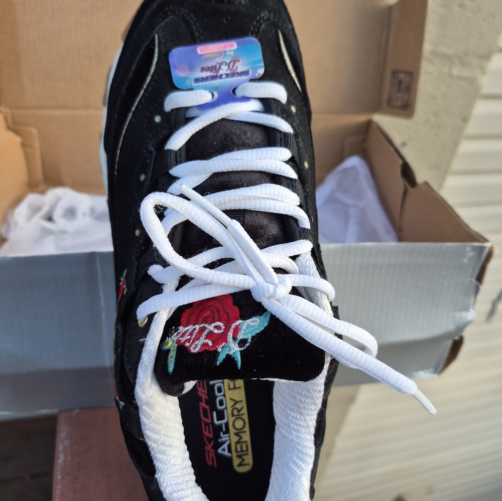 Floral sketchers sneakers.